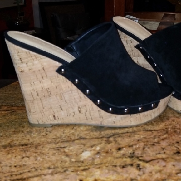 Marc Fisher Wedge Shoes - Picture 2 of 5